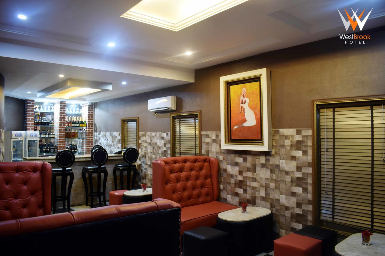 Westbrook Hotel Owerri Exterior photo